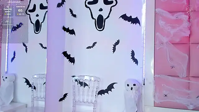 Lili Bykers online show from October 27, 7:52 pm