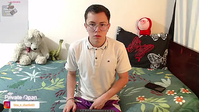 Snapshot of Tina_4_Charlie chatting on October 13, 2:20 pm Tina 4 Charlie online show from October 13, 2:20 pm