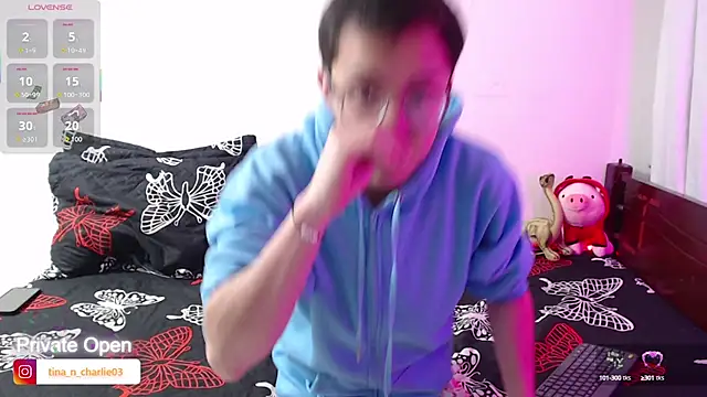 Snapshot of Tina_4_Charlie chatting on October 5, 11:37 am Tina 4 Charlie online show from October 5, 11:37 am