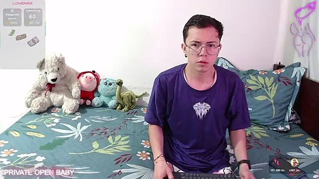 Snapshot of Tina_4_Charlie chatting on October 17, 1:03 pm Tina 4 Charlie online show from October 17, 1:03 pm