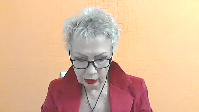 NessyJenixs online show from October 24, 1:18 pm