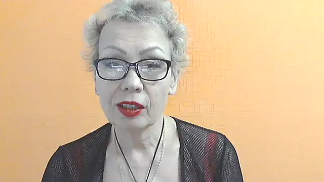 NessyJenixs online show from December 3, 7:44 am