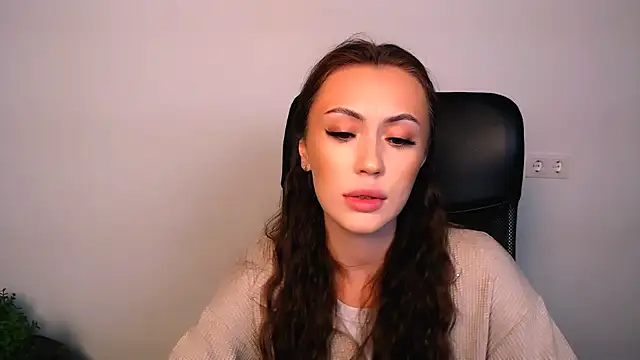 Nikonara Love online show from November 14, 3:45 pm