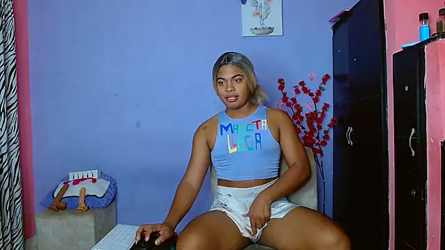 electrabrowns online show from October 3, 1:11 am