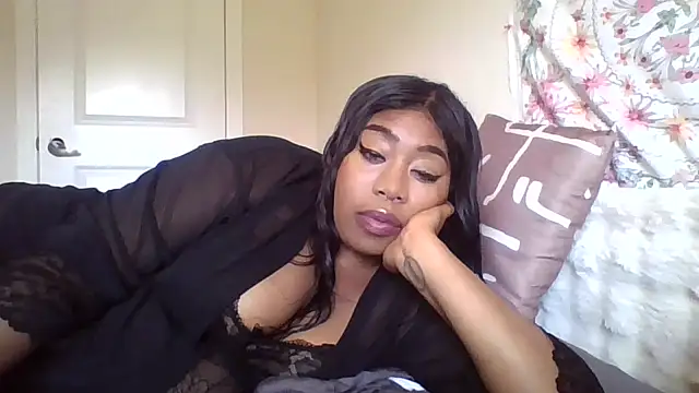 Snapshot of angeliquebelcali chatting on October 3, 5:40 pm angeliquebelcali online show from October 3, 5:40 pm