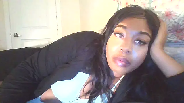Snapshot of angeliquebelcali chatting on September 23, 2:54 am angeliquebelcali online show from September 23, 2:54 am