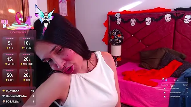 victoria adams07 online show from October 21, 9:30 pm