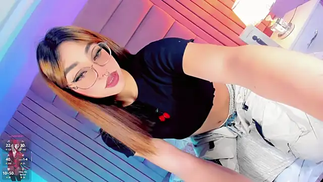 Snapshot of maryam-fox chatting on October 9, 1:15 pm maryam-fox online show from October 9, 1:15 pm