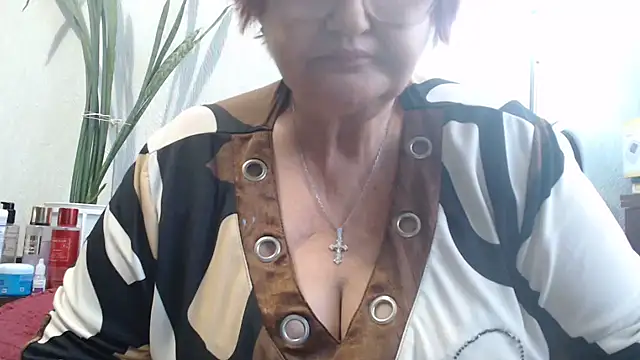 Snapshot of DeniseeRosea chatting on October 14, 11:57 am DeniseeRosea online show from October 14, 11:57 am