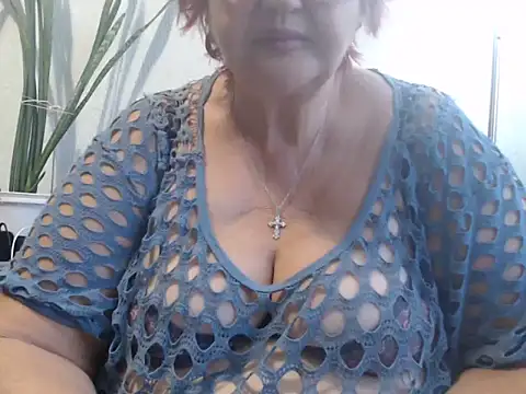 Snapshot of DeniseeRosea chatting on September 20, 7:06 am DeniseeRosea online show from September 20, 7:06 am