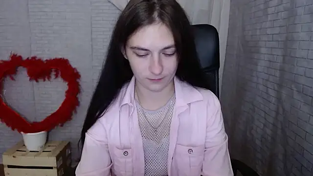 AmandaJi  online show from September 24, 6:45 am