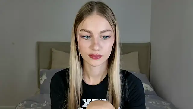 Snapshot of GabriellaOlsen chatting on October 29, 11:14 am GabriellaOlsen online show from October 29, 11:14 am