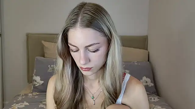 Snapshot of GabriellaOlsen chatting on October 16, 10:29 am GabriellaOlsen online show from October 16, 10:29 am