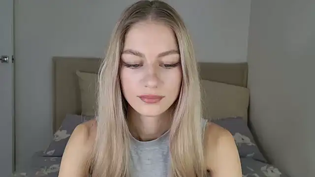 Snapshot of GabriellaOlsen chatting on October 17, 10:40 am GabriellaOlsen online show from October 17, 10:40 am