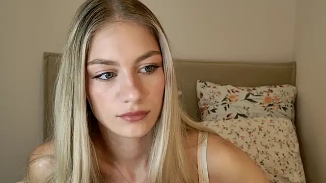 Snapshot of GabriellaOlsen chatting on September 22, 12:47 pm GabriellaOlsen online show from September 22, 12:47 pm