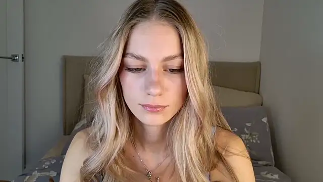 Snapshot of GabriellaOlsen chatting on October 20, 12:30 pm GabriellaOlsen online show from October 20, 12:30 pm