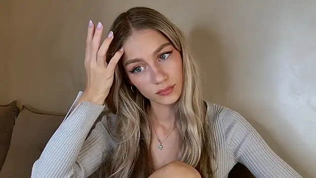 Snapshot of GabriellaOlsen chatting on September 29, 4:45 pm GabriellaOlsen online show from September 29, 4:45 pm