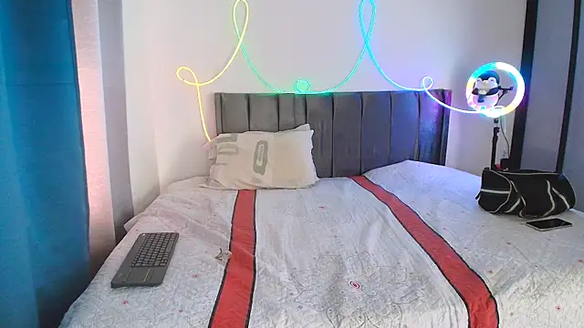 gisell363472 online show from December 19, 7:17 pm