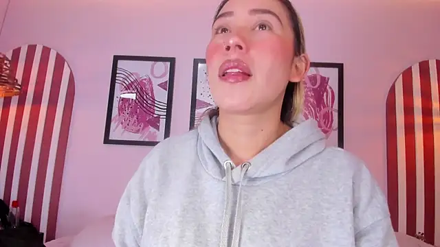 Lannajansen online show from September 26, 1:53 pm