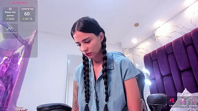 miadiamondd online show from September 20, 12:58 pm