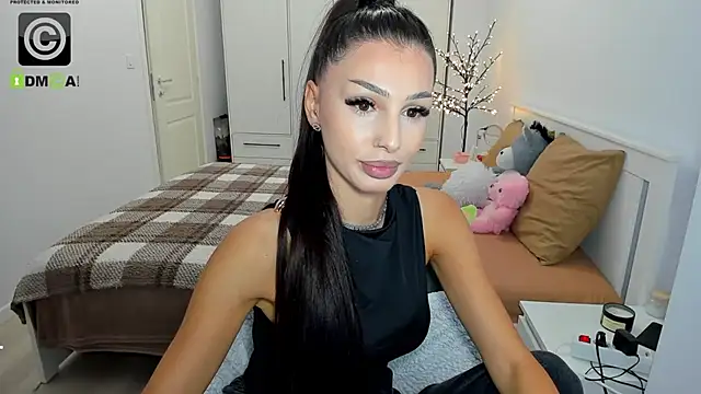 HelenShawn online show from December 13, 9:54 pm