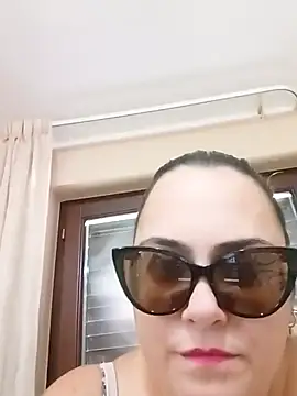 Snapshot of topina8 chatting on September 25, 9:08 am topina8 online show from September 25, 9:08 am