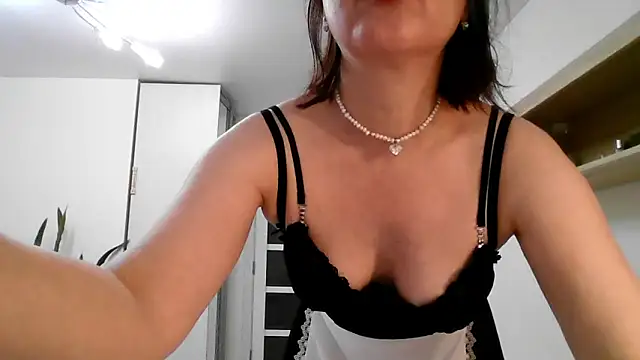 Snapshot of Victoria_Glam chatting on October 25, 7:43 pm Victoria Glam online show from October 25, 7:43 pm