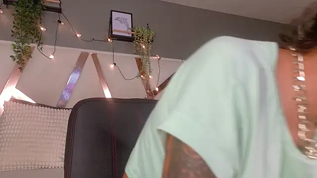 LauraaGomezz   online show from October 21, 7:51 pm