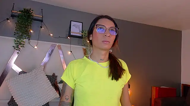 LauraaGomezz   online show from October 29, 11:14 am