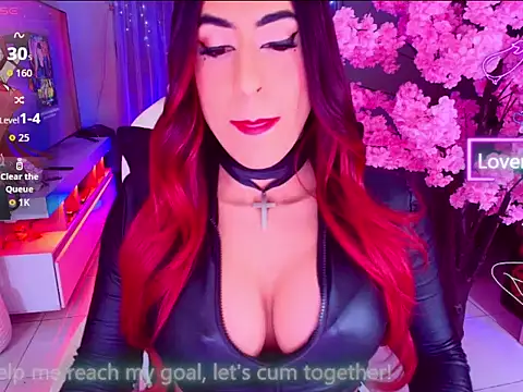 latexgoddes online show from October 25, 9:06 am