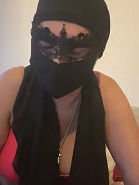 catseyes777 online show from July 10, 7:47 pm