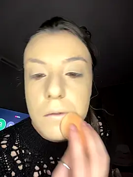 bunnythetailor online show from November 10, 8:15 pm