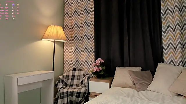 Snapshot of DarelleFare chatting on September 21, 12:15 pm DarelleFare online show from September 21, 12:15 pm