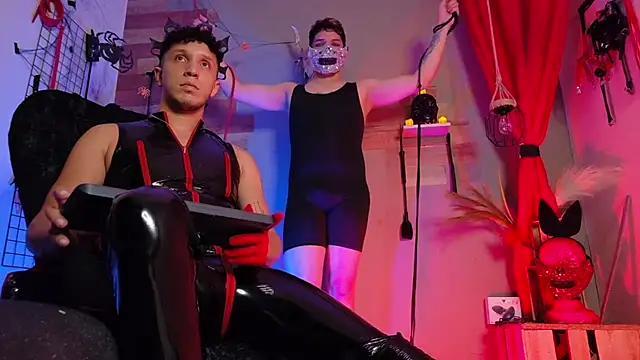 Snapshot of AngeloandEdward chatting on October 24, 6:15 pm AngeloandEdward online show from October 24, 6:15 pm