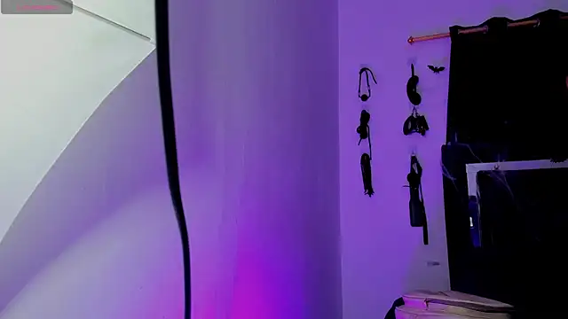 Snapshot of Nicol_TransGirl chatting on October 29, 3:22 am Nicol TransGirl online show from October 29, 3:22 am