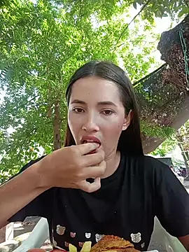 -Nicol online show from April 3, 7:56 pm