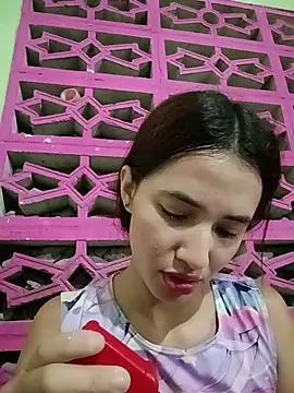 Snapshot of -Nicol chatting on October 29, 10:19 am -Nicol online show from October 29, 10:19 am