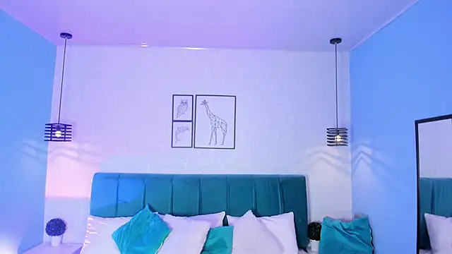 ninna curly online show from March 12, 5:54 am