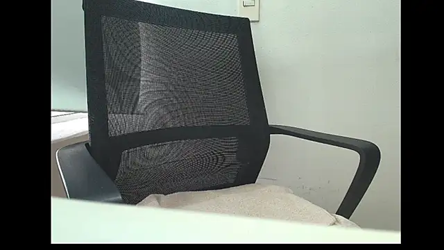 Alaiapink online show from March 2, 9:42 pm