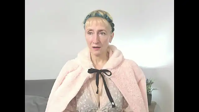 MargaretMilf69 online show from November 4, 4:12 pm