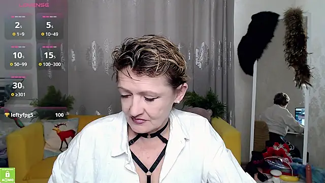 SexyGrandma  online show from February 27, 7:30 am