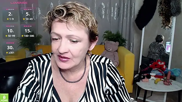 SexyGrandma  online show from February 6, 4:10 pm