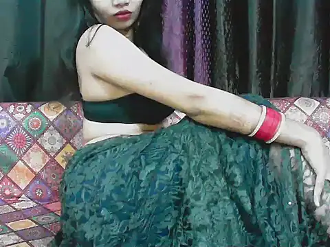 Snapshot of kajal__bhabhi_ chatting on October 16, 8:33 pm kajal bhabhi online show from October 16, 8:33 pm