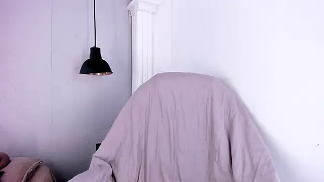 Snapshot of Shanntal_ chatting on October 1, 7:41 pm Shanntal  online show from October 1, 7:41 pm