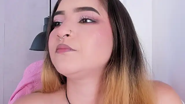 Snapshot of Shanntal_ chatting on October 4, 8:13 pm Shanntal  online show from October 4, 8:13 pm