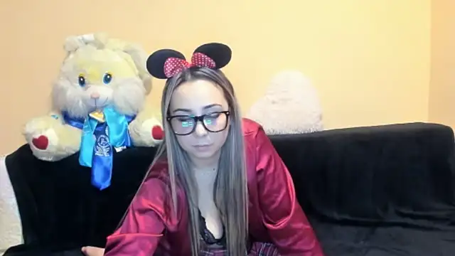 LadyLyanna online show from November 7, 10:25 pm