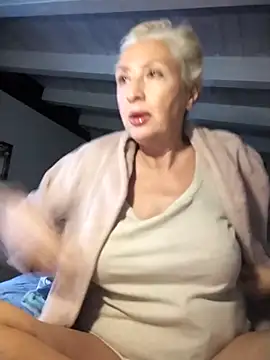 divinaerotica online show from April 12, 4:43 pm