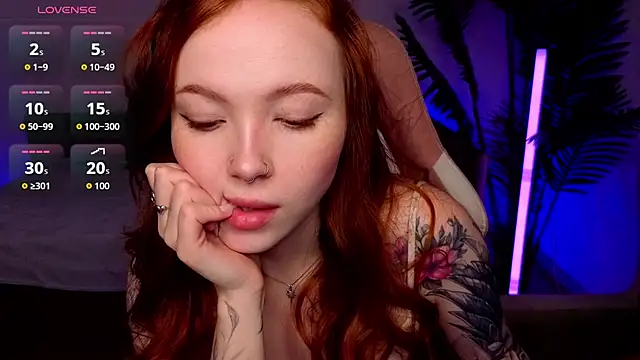 Maya Light online show from March 28, 2:11 am