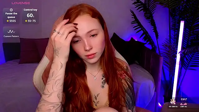 Maya Light online show from March 17, 2:04 am