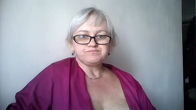 Snapshot of Mayya4321 chatting on September 15, 12:46 pm Mayya4321 online show from September 15, 12:46 pm